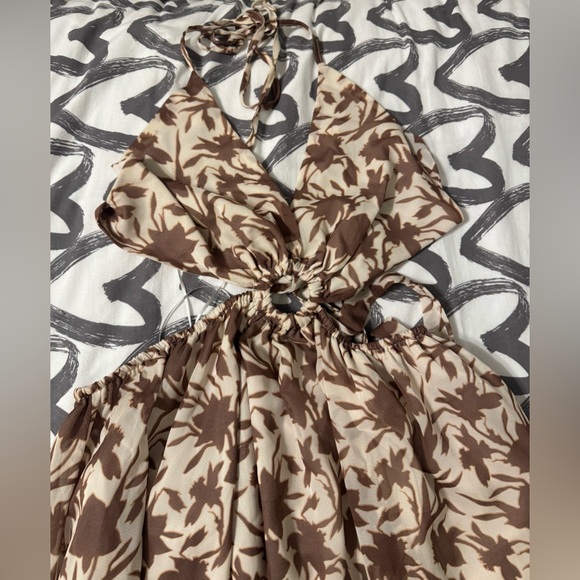 Luxxel Brown and Cream Maxi Dress - Picture 2 of 5